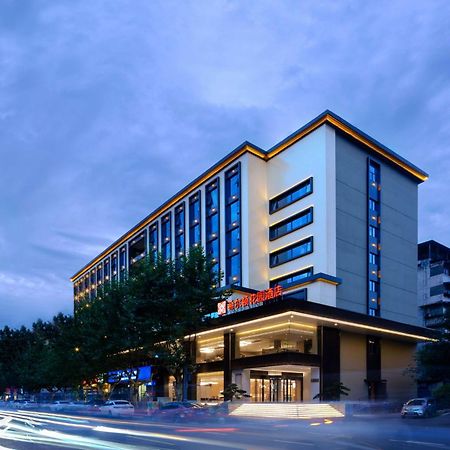 Hilton Garden Inn Chengdu Kuanzhai Alley Екстериор снимка