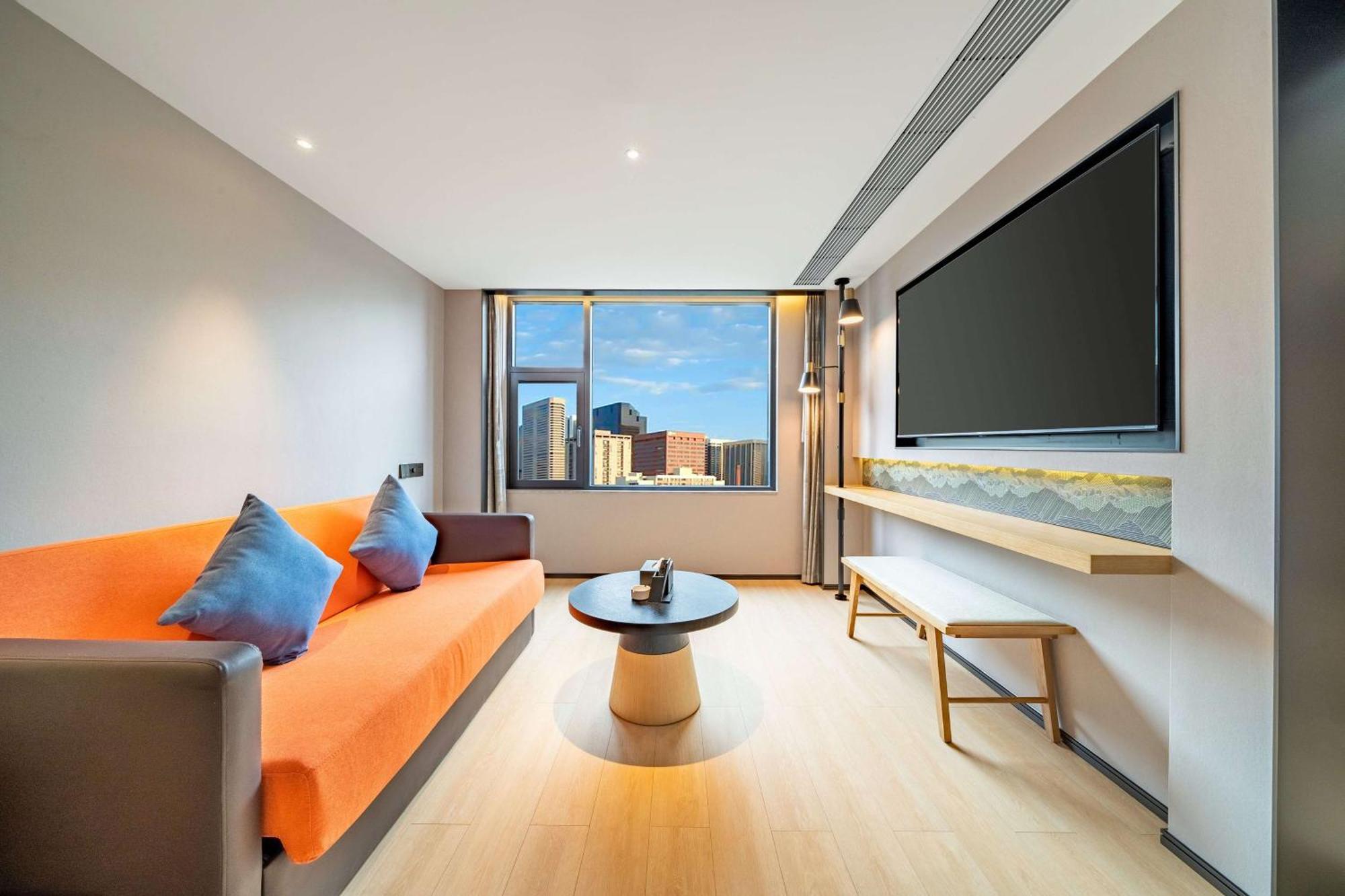Hilton Garden Inn Chengdu Kuanzhai Alley Екстериор снимка