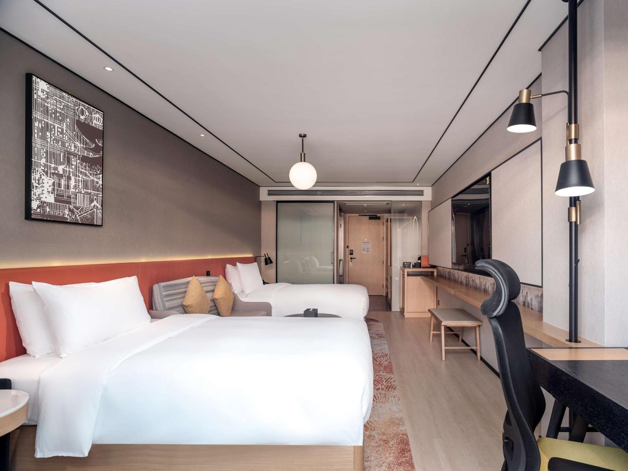 Hilton Garden Inn Chengdu Kuanzhai Alley Екстериор снимка