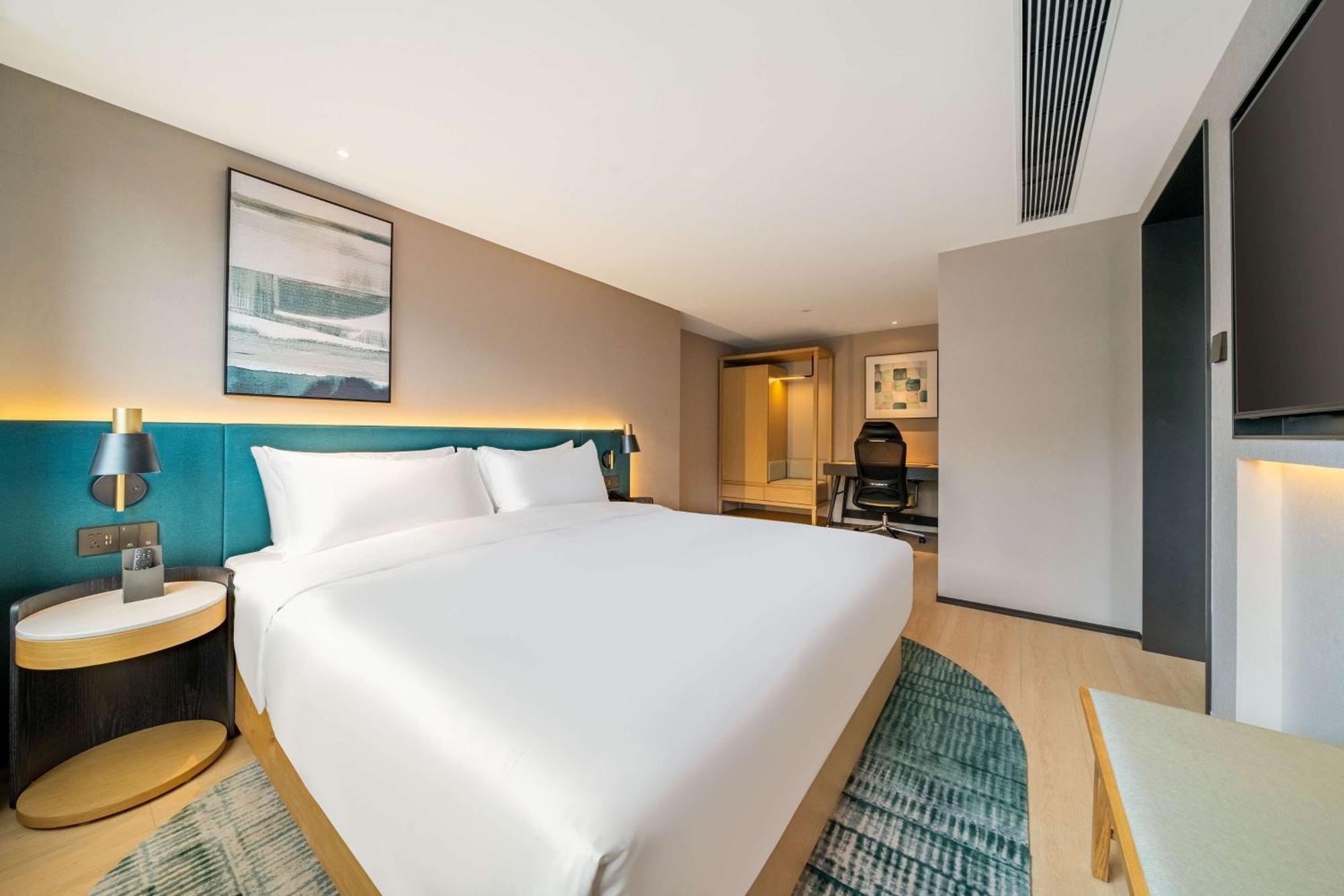 Hilton Garden Inn Chengdu Kuanzhai Alley Екстериор снимка