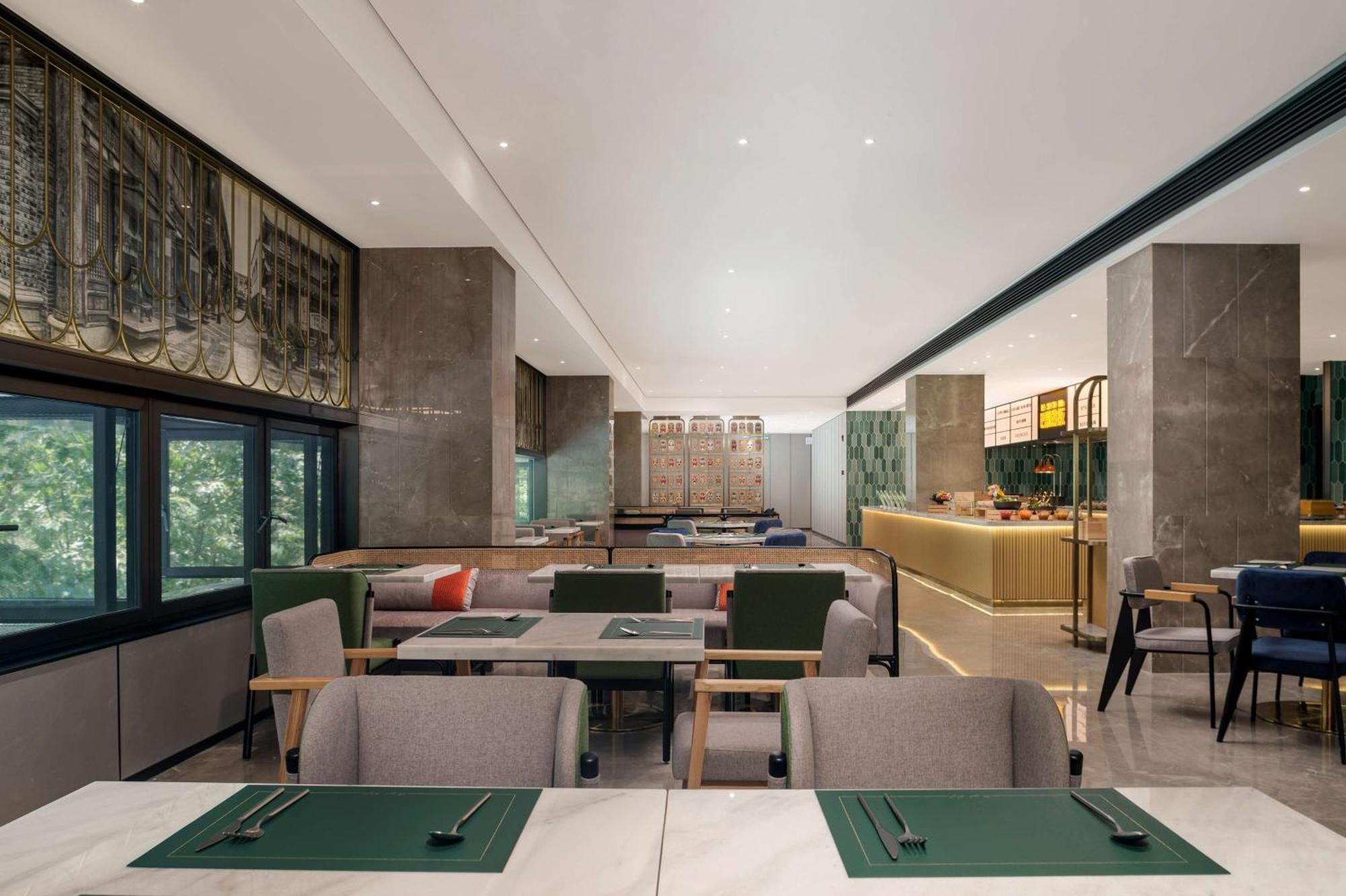 Hilton Garden Inn Chengdu Kuanzhai Alley Екстериор снимка