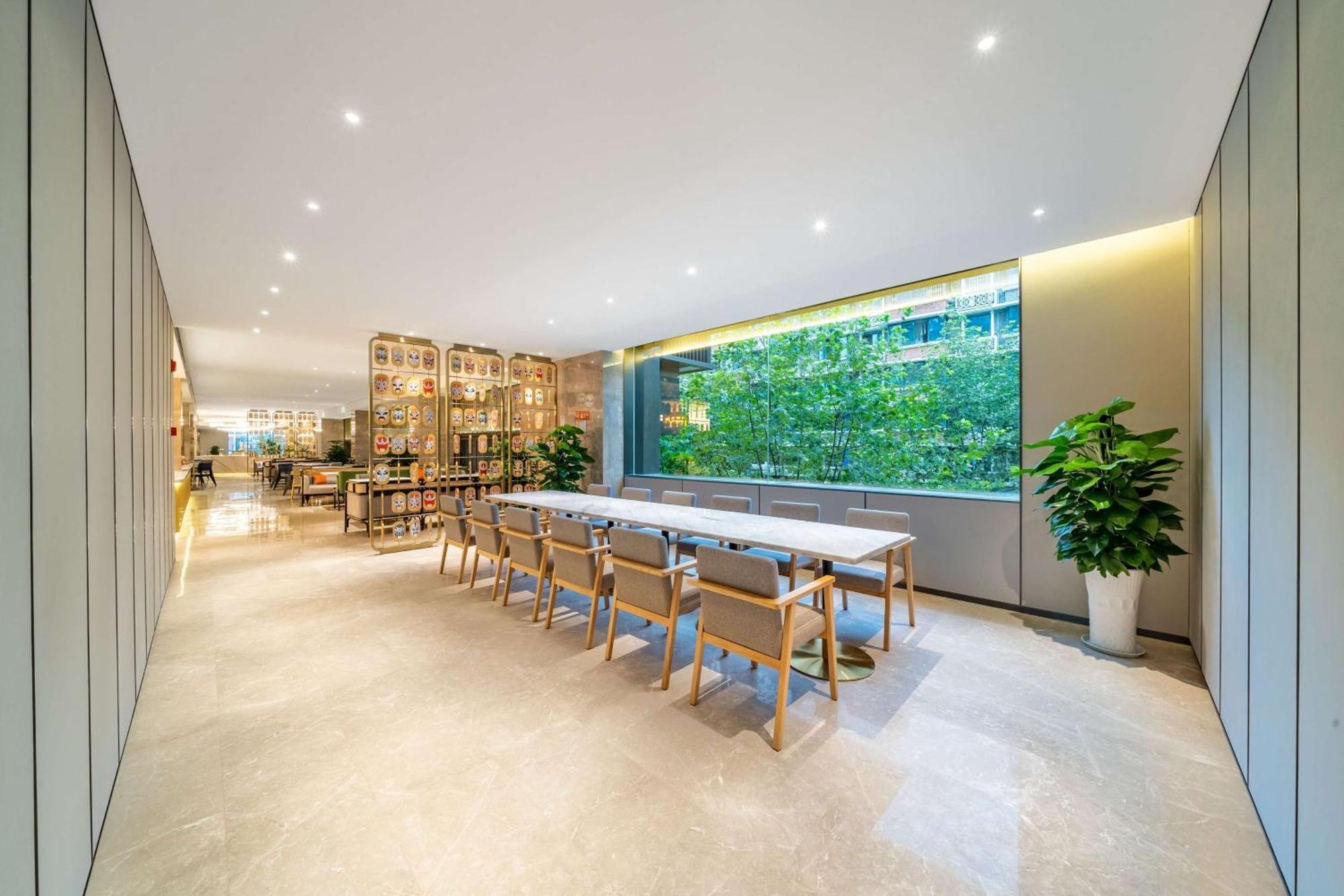 Hilton Garden Inn Chengdu Kuanzhai Alley Екстериор снимка