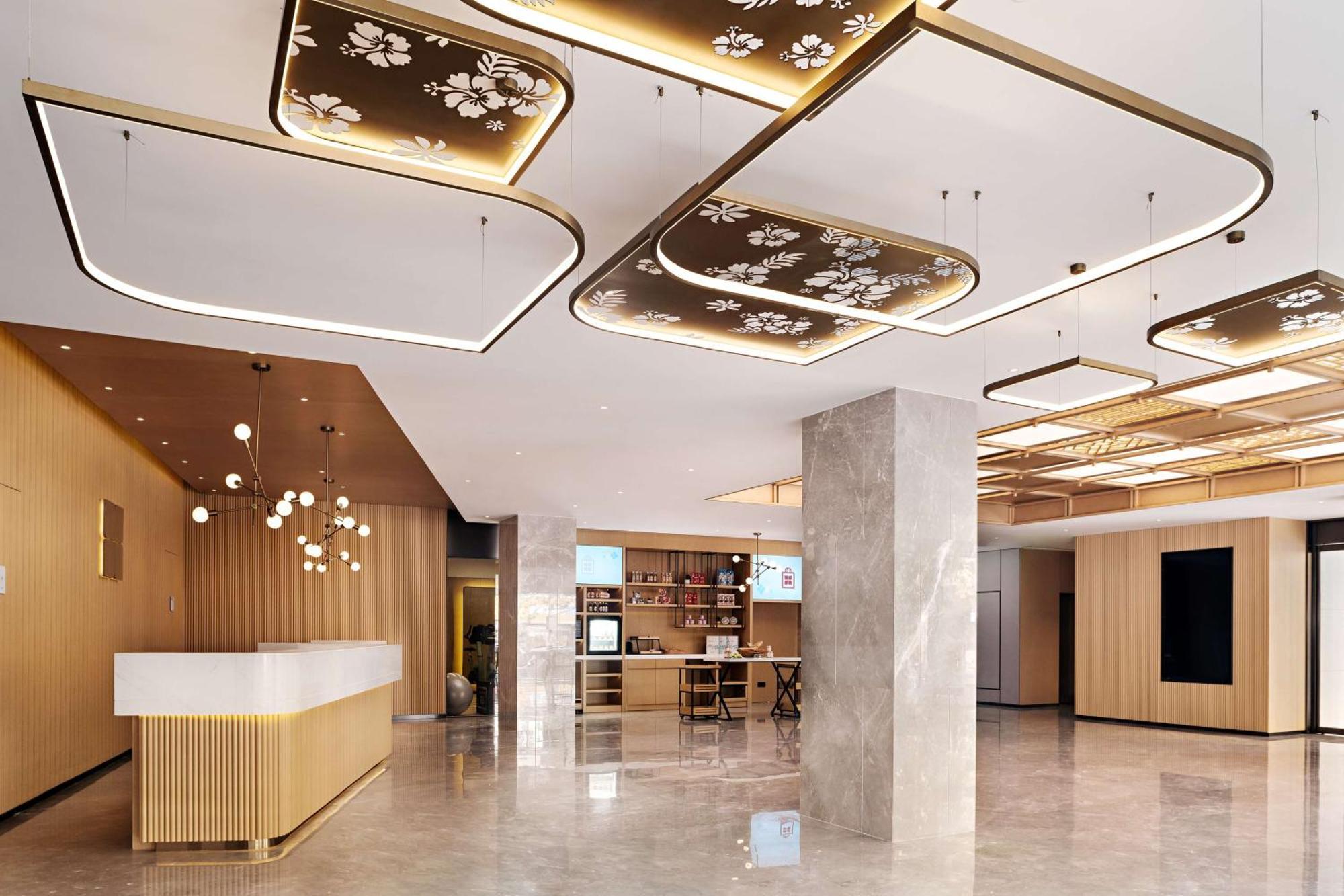 Hilton Garden Inn Chengdu Kuanzhai Alley Екстериор снимка
