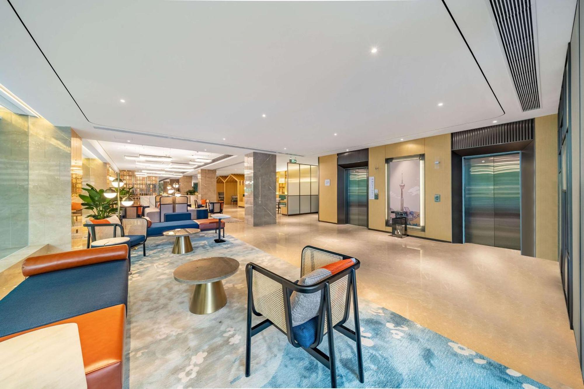 Hilton Garden Inn Chengdu Kuanzhai Alley Екстериор снимка